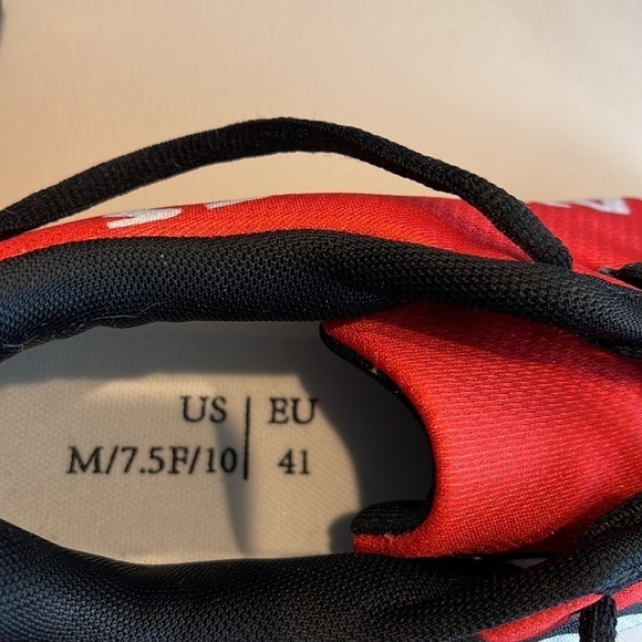 SOLD!! Custom Patrick Mahomes Sneakers - Picture 5 of 6